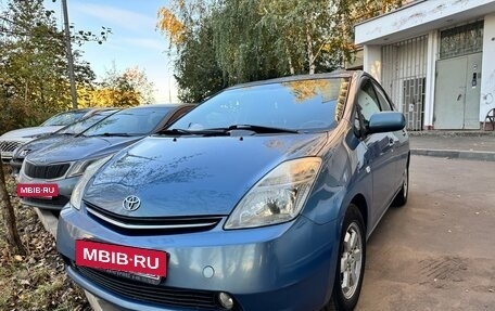 Toyota Prius, 2008 год, 700 000 рублей, 2 фотография