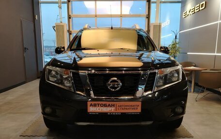 Nissan Terrano III, 2015 год, 1 049 000 рублей, 2 фотография