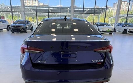 Skoda Octavia IV, 2022 год, 1 500 000 рублей, 4 фотография