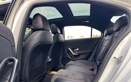 Mercedes-Benz A-Класс, 2022 год, 2 030 000 рублей, 10 фотография