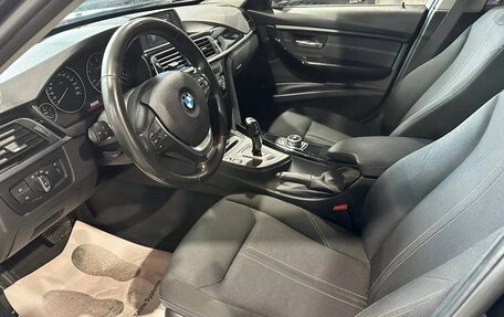 BMW 3 серия, 2017 год, 1 990 000 рублей, 17 фотография