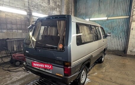 Nissan Largo III (W30), 1990 год, 350 000 рублей, 3 фотография