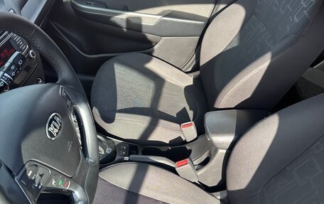 KIA Rio III рестайлинг, 2016 год, 1 060 000 рублей, 16 фотография