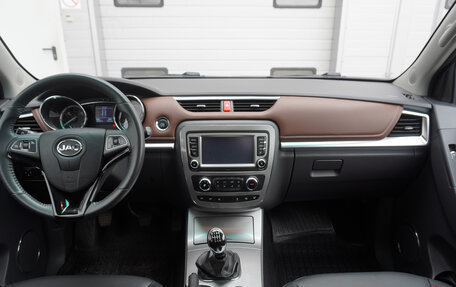 JAC T6, 2023 год, 1 990 000 рублей, 11 фотография