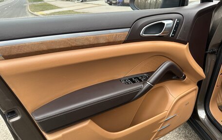 Porsche Cayenne III, 2012 год, 3 150 000 рублей, 17 фотография