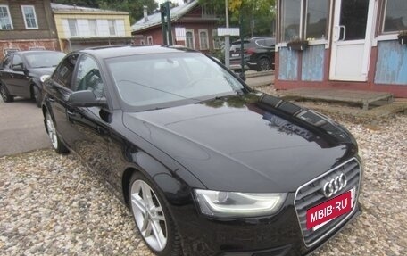 Audi A4, 2012 год, 1 050 000 рублей, 2 фотография