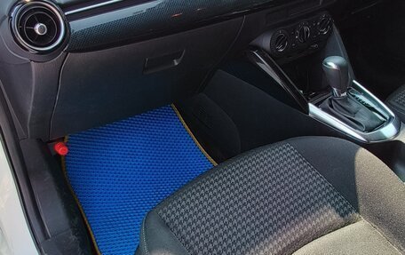 Mazda Demio IV, 2018 год, 1 130 000 рублей, 14 фотография