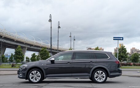 Volkswagen Passat B8 рестайлинг, 2021 год, 3 900 000 рублей, 3 фотография