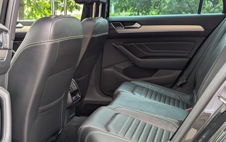 Volkswagen Passat B8 рестайлинг, 2021 год, 3 900 000 рублей, 33 фотография