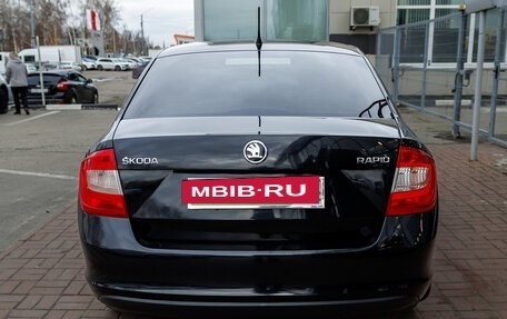 Skoda Rapid I, 2015 год, 933 000 рублей, 4 фотография
