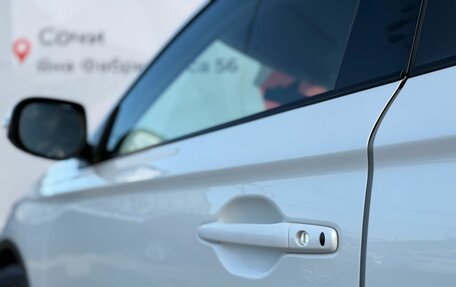 Mitsubishi Outlander III рестайлинг 3, 2014 год, 1 580 000 рублей, 19 фотография