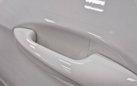 Mercedes-Benz E-Класс, 2019 год, 4 500 000 рублей, 17 фотография