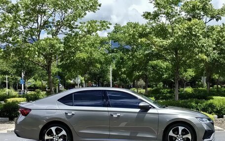 Skoda Octavia IV, 2021 год, 2 200 000 рублей, 2 фотография