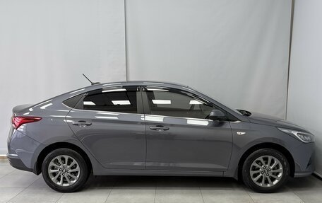 Hyundai Solaris II рестайлинг, 2021 год, 1 895 000 рублей, 10 фотография