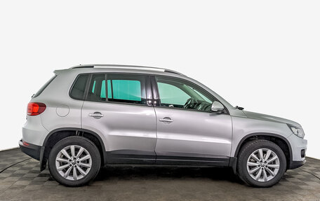 Volkswagen Tiguan I, 2016 год, 2 010 000 рублей, 4 фотография