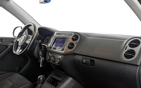 Volkswagen Tiguan I, 2016 год, 2 010 000 рублей, 13 фотография