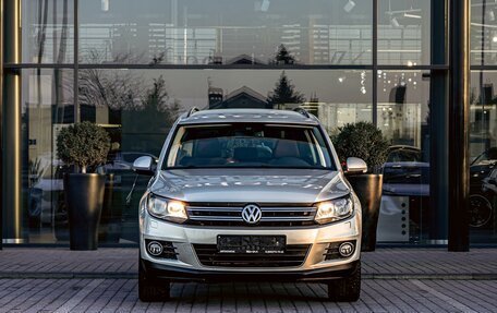 Volkswagen Tiguan I, 2011 год, 1 095 000 рублей, 2 фотография
