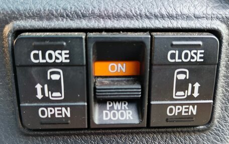 Toyota Sienta II, 2018 год, 1 750 000 рублей, 17 фотография