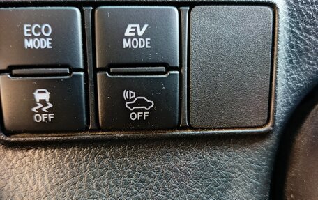 Toyota Sienta II, 2018 год, 1 750 000 рублей, 24 фотография