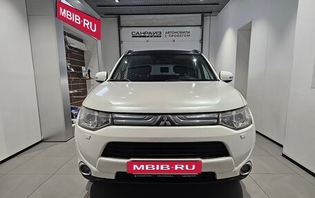Mitsubishi Outlander III рестайлинг 3, 2013 год, 1 219 000 рублей, 2 фотография