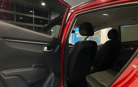 KIA Rio IV, 2018 год, 1 300 000 рублей, 24 фотография