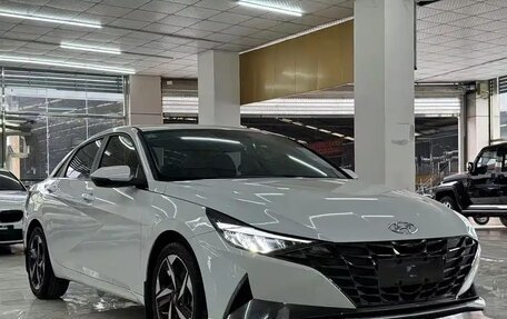Hyundai Elantra, 2022 год, 1 430 000 рублей, 2 фотография