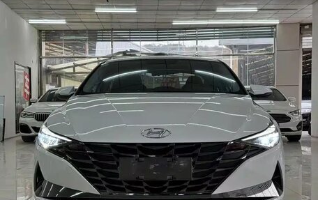 Hyundai Elantra, 2022 год, 1 430 000 рублей, 6 фотография