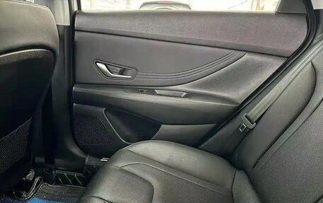 Hyundai Elantra, 2022 год, 1 430 000 рублей, 12 фотография