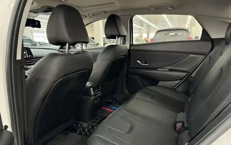 Hyundai Elantra, 2022 год, 1 430 000 рублей, 13 фотография