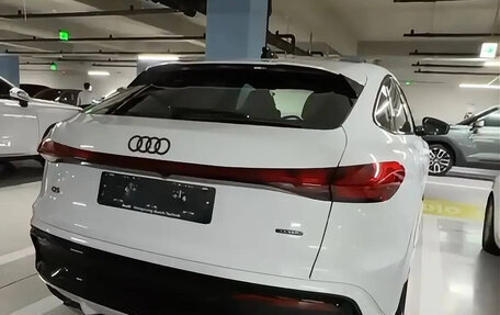 Audi Q5, 2025 год, 10 750 000 рублей, 2 фотография