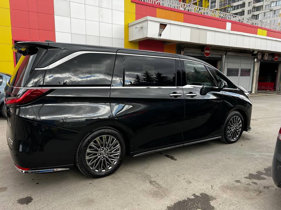 Lexus LM I, 2025 год, 19 400 000 рублей, 9 фотография