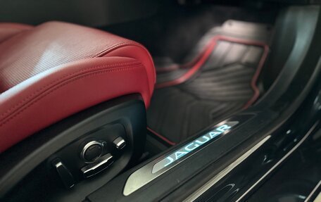 Jaguar XE I рестайлинг, 2020 год, 3 500 000 рублей, 22 фотография