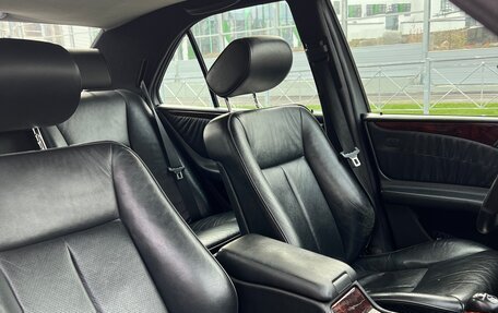 Mercedes-Benz E-Класс, 1997 год, 690 000 рублей, 12 фотография