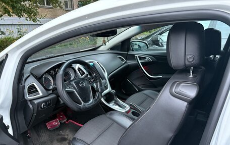 Opel Astra J, 2013 год, 910 000 рублей, 7 фотография