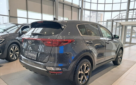 KIA Sportage IV рестайлинг, 2020 год, 2 519 000 рублей, 6 фотография