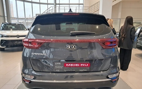 KIA Sportage IV рестайлинг, 2020 год, 2 519 000 рублей, 7 фотография