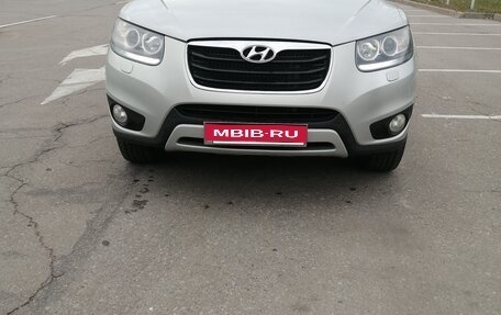 Hyundai Santa Fe III рестайлинг, 2010 год, 1 100 000 рублей, 1 фотография