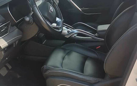 Geely Atlas, 2023 год, 1 295 000 рублей, 9 фотография