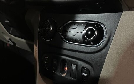 Renault Logan II, 2014 год, 679 000 рублей, 16 фотография