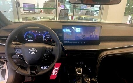 Toyota Camry, 2025 год, 4 800 000 рублей, 7 фотография