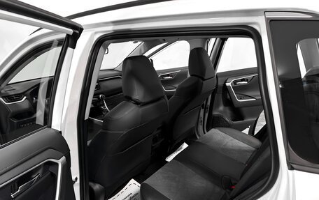 Toyota RAV4, 2025 год, 4 600 000 рублей, 15 фотография