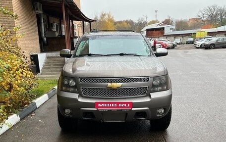 Chevrolet Tahoe III, 2013 год, 2 100 000 рублей, 4 фотография
