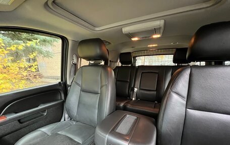 Chevrolet Tahoe III, 2013 год, 2 100 000 рублей, 17 фотография