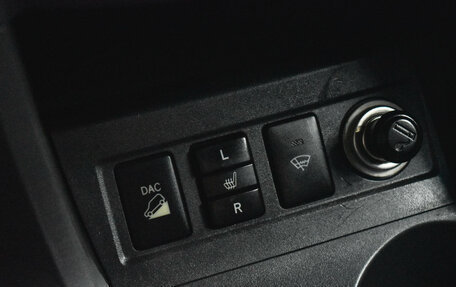 Toyota RAV4, 2006 год, 1 120 000 рублей, 17 фотография