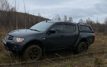 Mitsubishi L200 IV рестайлинг, 2012 год, 1 450 000 рублей, 9 фотография