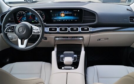 Mercedes-Benz GLS, 2020 год, 9 360 000 рублей, 34 фотография