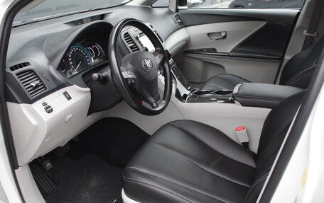 Toyota Venza I, 2010 год, 1 790 000 рублей, 8 фотография