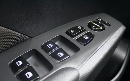 Hyundai Solaris II рестайлинг, 2019 год, 1 399 000 рублей, 17 фотография