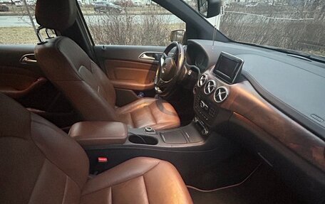 Mercedes-Benz B-Класс, 2013 год, 1 350 000 рублей, 3 фотография