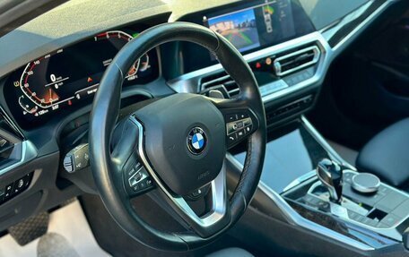 BMW 3 серия, 2021 год, 4 300 000 рублей, 19 фотография